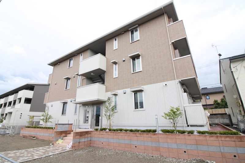 建物外観　オートロック付き！
