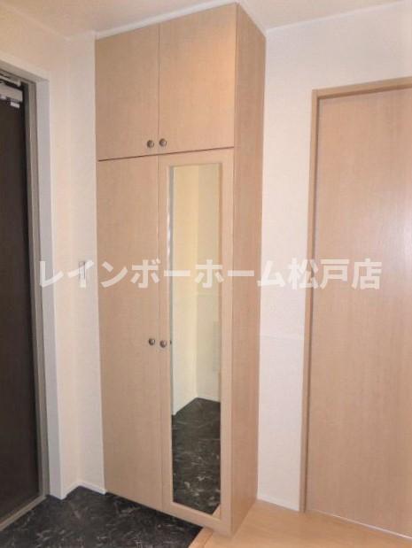 玄関　明るい玄関です