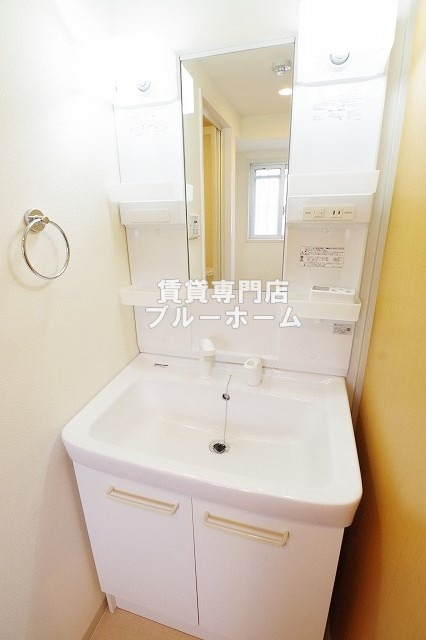 洗面設備　独立洗面台あります！