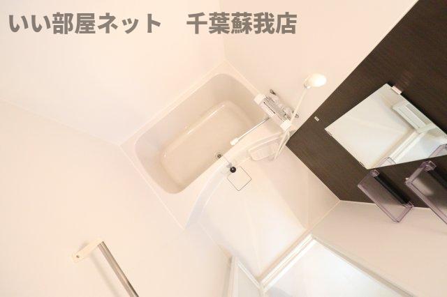 バス・シャワールーム　落ち着いた空間のお風呂です