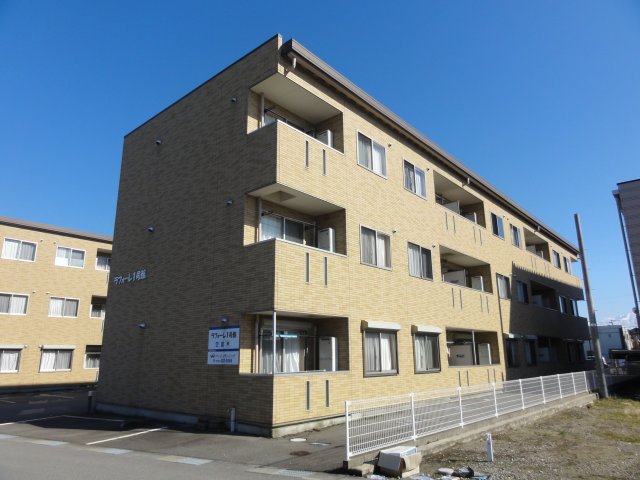 建物外観　外観は落ち着いています