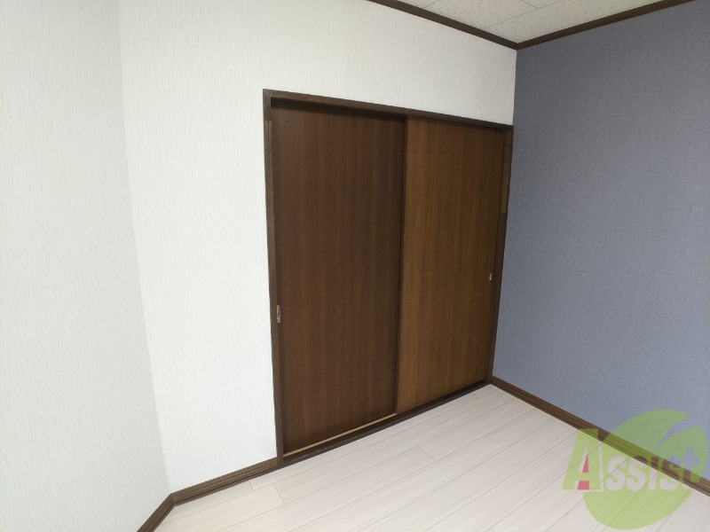 収納　寝室の収納です。部屋がすっきり片付きます。