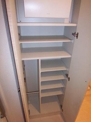 バス・シャワールーム　収納