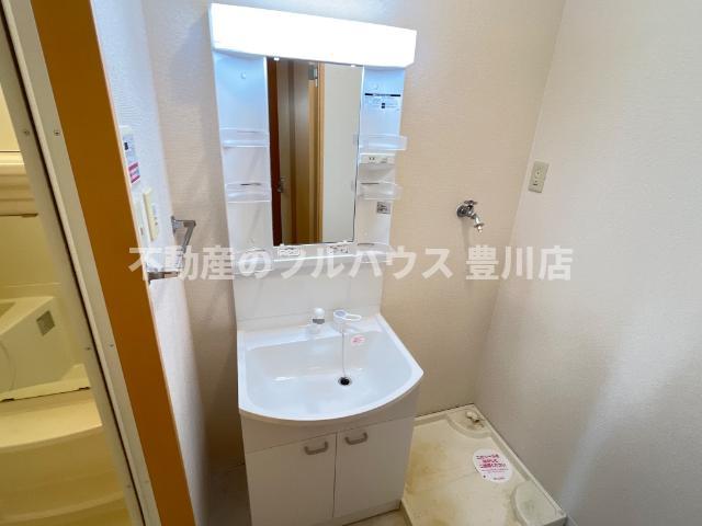 洗面設備　洗髪洗面化粧台
