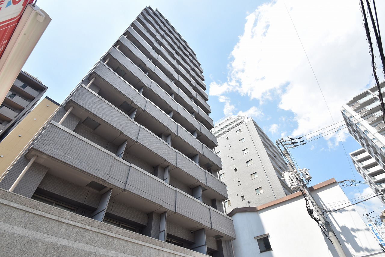 建物外観　セキュリティ万全