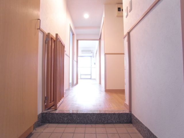 玄関　玄関廊下です。