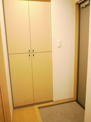 玄関　弊社は都内全域の物件をご紹介可能です！
