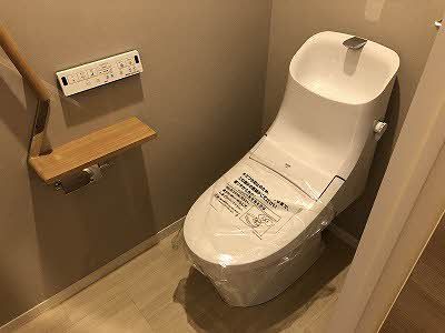 トイレ　トイレ