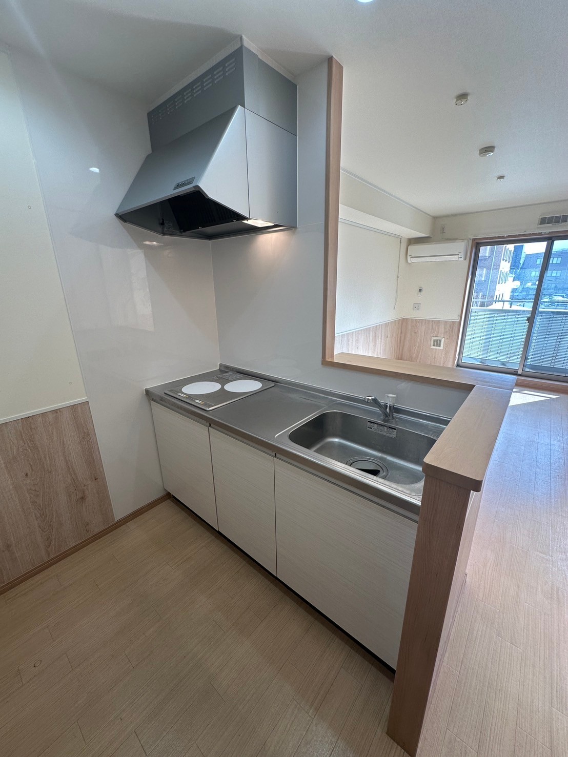キッチン　※同タイプ別の部屋の写真です