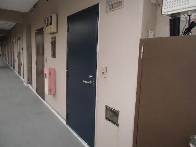 その他共有部分　玄関前通路