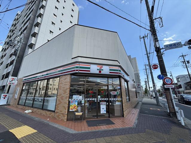 コンビニ　セブン－イレブン名古屋太閤通６丁目店（コンビニ）まで491m