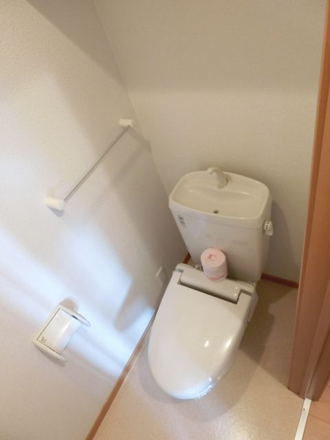 トイレ　清潔感のあるトイレ