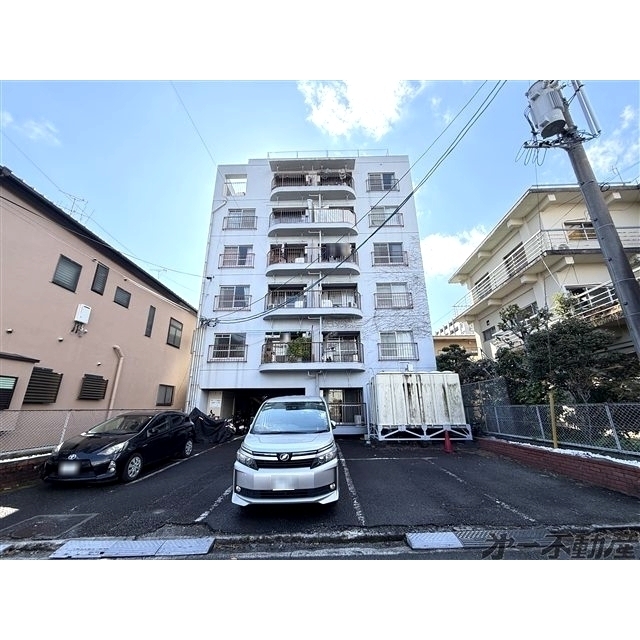 エントランス　建物外観