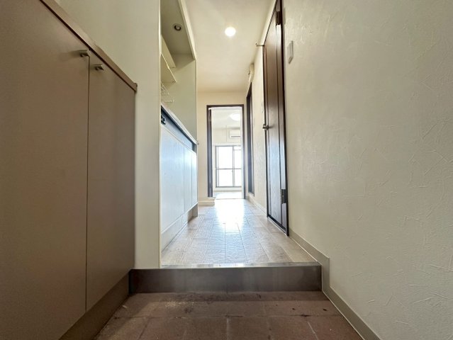 玄関　詳細は、RISUMO江坂本店までお問合せください♪