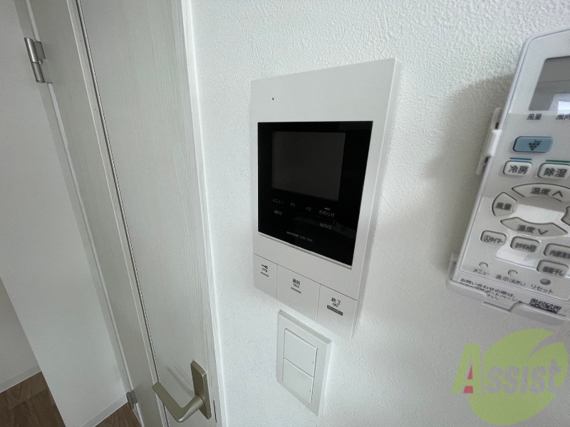 セキュリティ　ＴＶモニター付インターホンです。来客者の顔が見えるので安心！