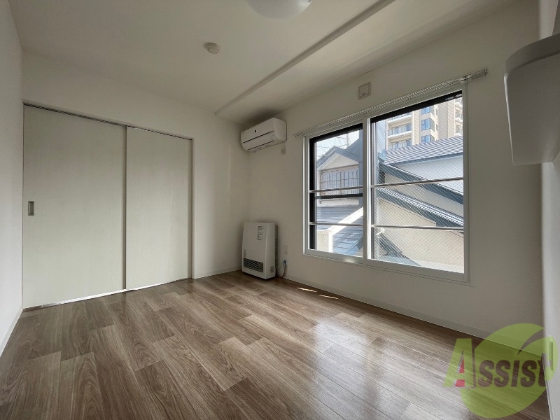 居室・リビング　広くてキレイなお部屋が広がっていて、充実した生活が送れそう。