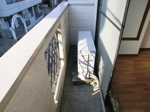 バルコニー　陽当たり良好です♪