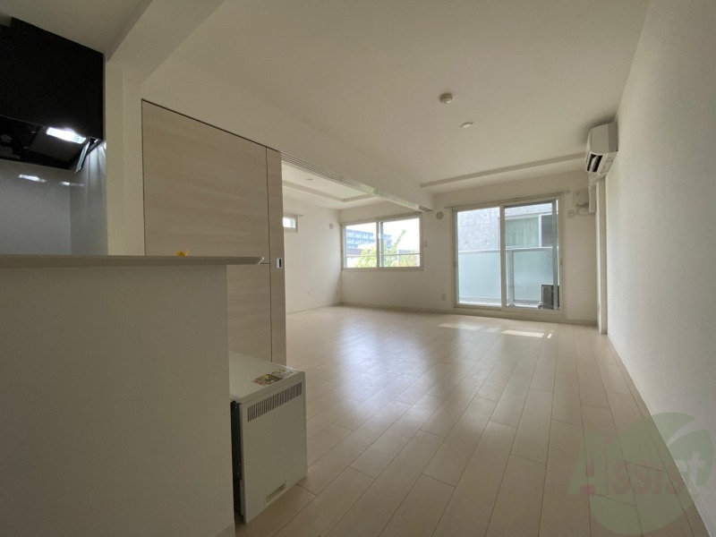 居室・リビング　広くてキレイなお部屋が広がっていて、充実した生活が送れそう。