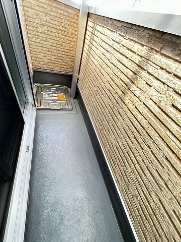 バルコニー　陽当たり良好なバルコニーです