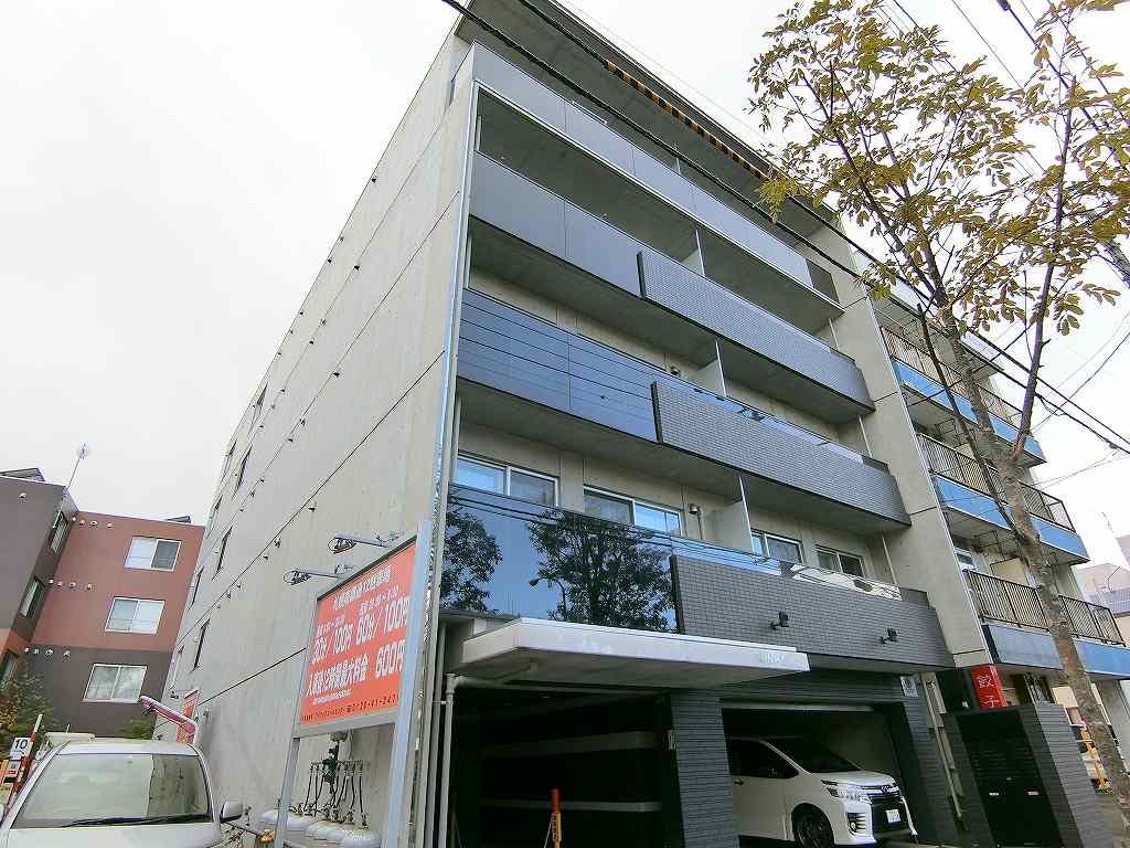 建物外観　オシャレなデザイナーズルームです！