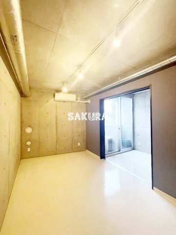 居室・リビング　使いやすい形の為、レイアウトを楽しめます♪