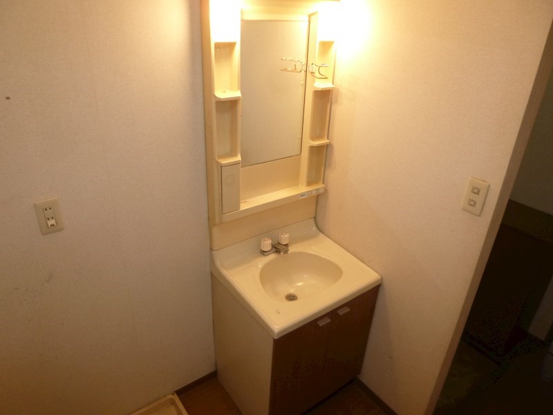 洗面設備　※他号室の参考写真となります