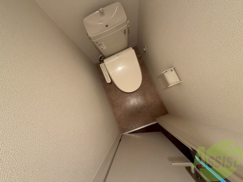 トイレ　ウォシュレット機能がついたトイレ。安心して使用できますね。