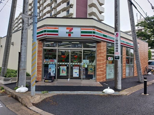 コンビニ　セブンイレブン船橋小室町店（コンビニ）まで180m