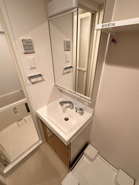 洗面設備　※建築中の2階の反転タイプのお部屋です、現況優先※
