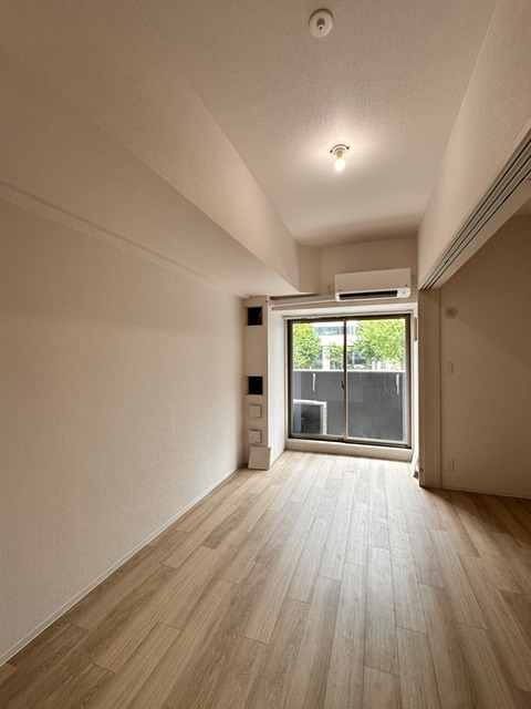 居室・リビング　※建築中の2階の反転タイプのお部屋です、現況優先※