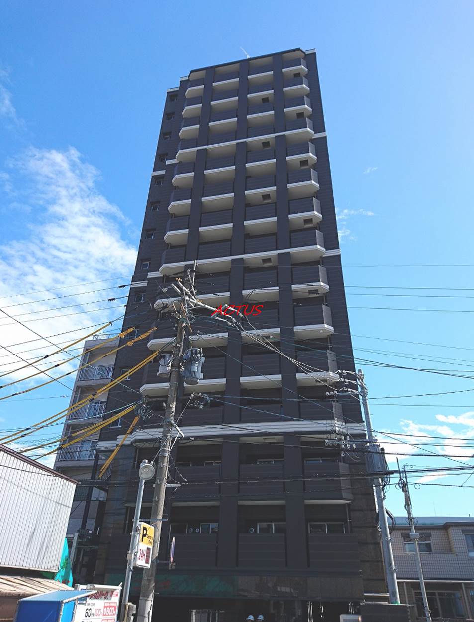 建物外観　分譲賃貸だからこその重厚感のある外観です♪