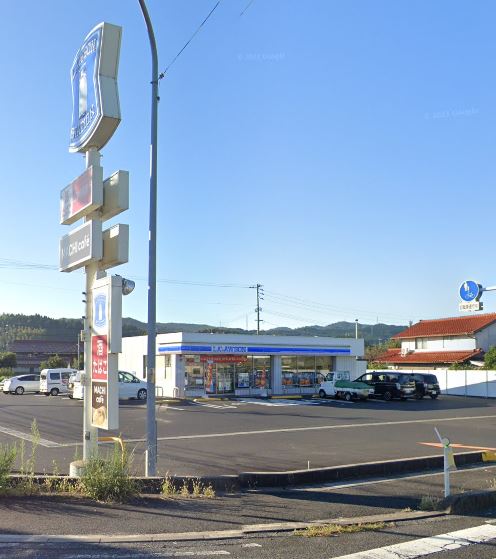 コンビニ　ローソン 出雲下古志店（コンビニ）まで621m