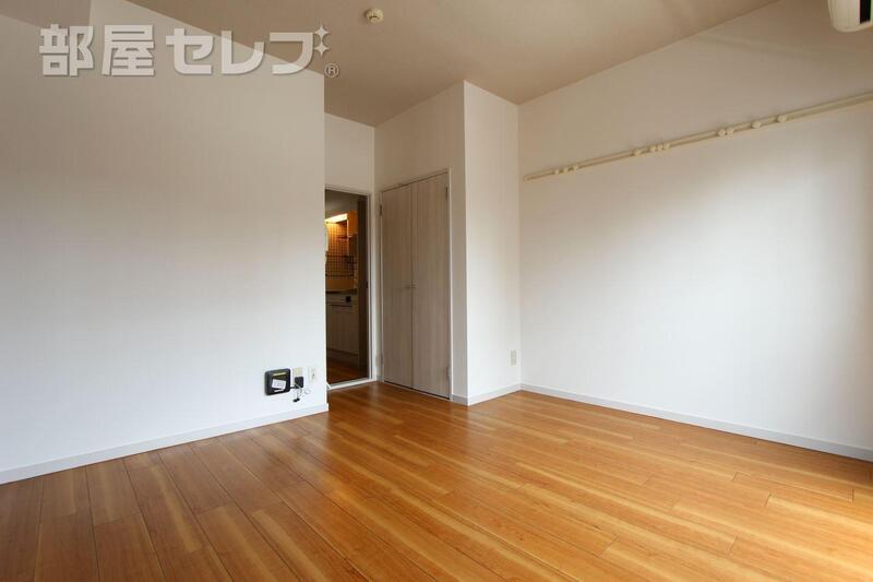 居室・リビング　１０５号室参照