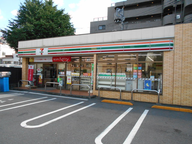 コンビニ　セブンイレブン　新宿下落合駅北店（コンビニ）まで110m