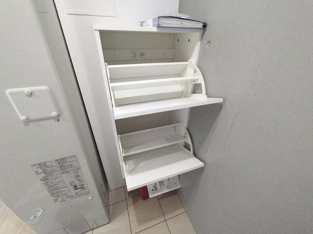 収納　シューズボックス