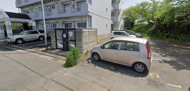 駐車場　駐車スペースもあります