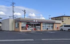 コンビニ　セブンイレブン 高松空港店（コンビニ）まで922m