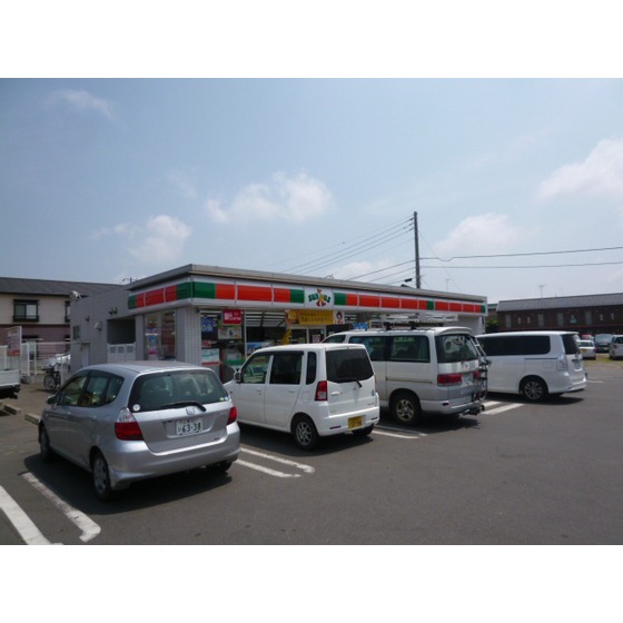 コンビニ　セブンイレブン（コンビニ）まで400m