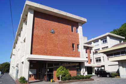 中学校　広島市立高取北中学校（中学校）まで1400m