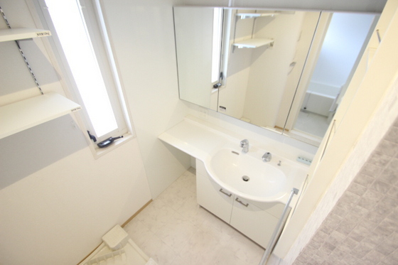 洗面設備　※別部屋の写真です