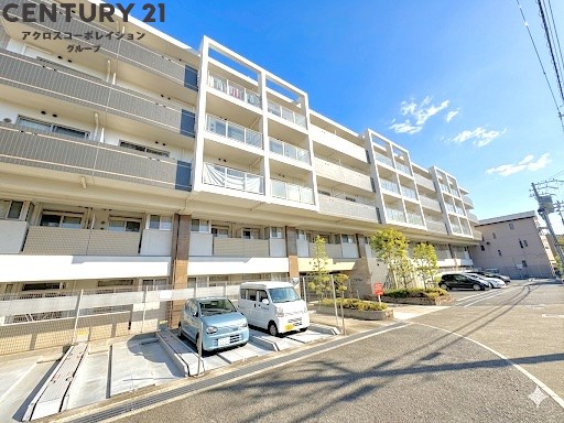 建物外観　オートロック付きで安心です♪