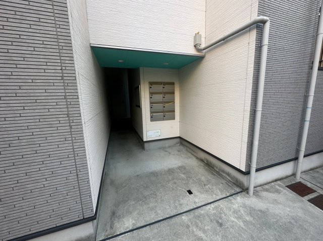 エントランス　綺麗なエントランスです。