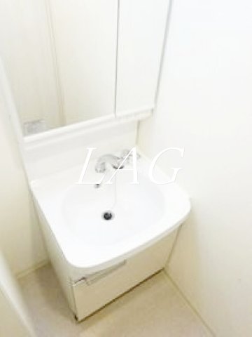 洗面設備　洗面台です。