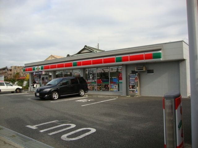 コンビニ　サンクス（コンビニ）まで117m