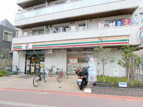 コンビニ　セブンイレブン 大田区大森中2丁目店（コンビニ）まで735m