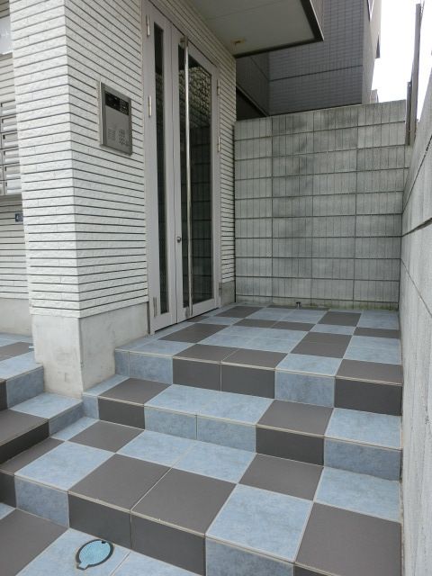 エントランス　エントランス
