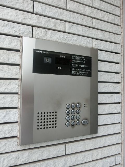 セキュリティ　オートロック完備