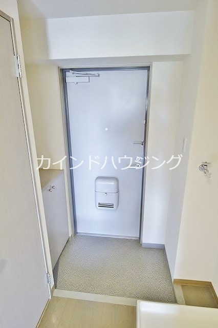 玄関　トイレ