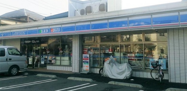 コンビニ　ローソン鶴見市場上町店（コンビニ）まで693m