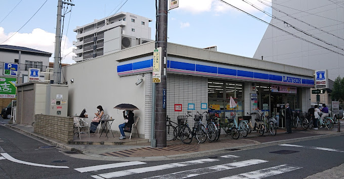 コンビニ　ローソン 近鉄布施駅北店（コンビニ）まで528m
